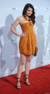 Ginnifer Goodwin feet photo thumbnail
