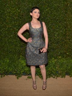 Ginnifer Goodwin feet photo thumbnail