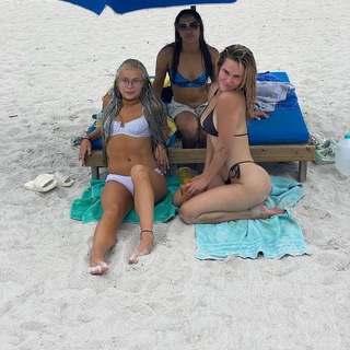 Gionna Daddio feet photo thumbnail