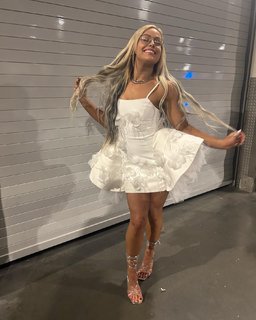 Gionna Daddio feet photo thumbnail