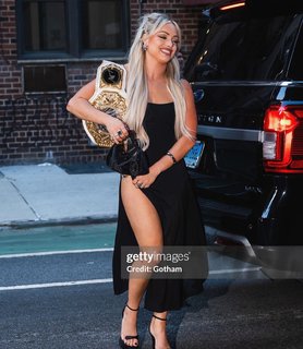 Gionna Daddio feet photo thumbnail