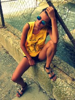 Giorgia Crivello feet photo thumbnail