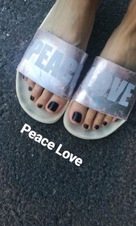 Giorgia Crivello feet photo thumbnail
