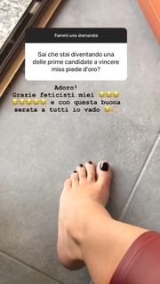 Giorgia Crivello feet photo thumbnail