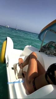 Giorgia Crivello feet photo thumbnail