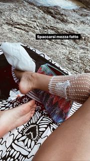 Giorgia Crivello feet photo thumbnail