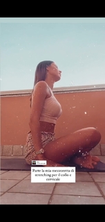Giorgia Crivello feet photo thumbnail