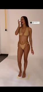 Giorgia Crivello feet photo thumbnail