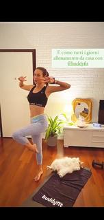 Giorgia Crivello feet photo thumbnail