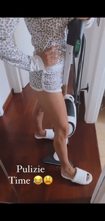 Giorgia Crivello feet photo thumbnail