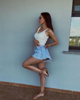 Giorgia Crivello feet photo thumbnail