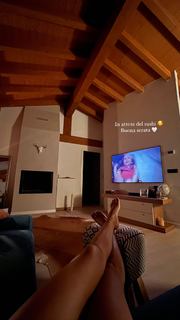 Giorgia Crivello feet photo thumbnail