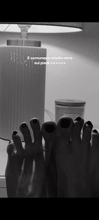 Giorgia Crivello feet photo thumbnail