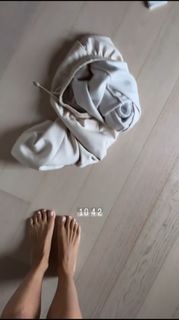 Giorgia Crivello feet photo thumbnail