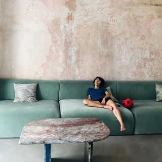 Giorgia feet photo thumbnail