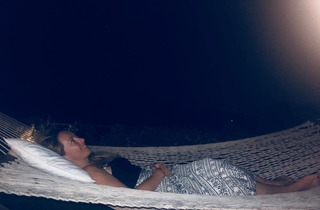 Giorgia Meloni feet photo thumbnail