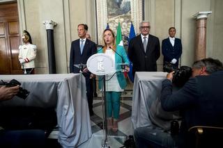 Giorgia Meloni feet photo thumbnail