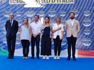 Giorgia Meloni feet photo thumbnail