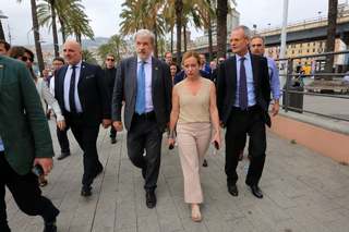 Giorgia Meloni feet photo thumbnail