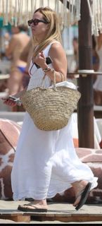 Giorgia Meloni feet photo 20