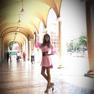 Giorgia Palmas feet photo thumbnail