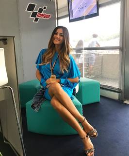 Giorgia Palmas feet photo thumbnail