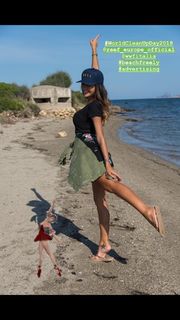 Giorgia Palmas feet photo thumbnail
