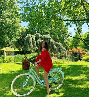 Giorgia Palmas feet photo thumbnail