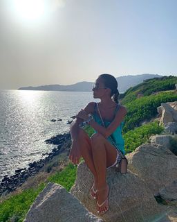 Giorgia Palmas feet photo thumbnail