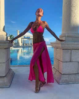 Giorgia Palmas feet photo thumbnail