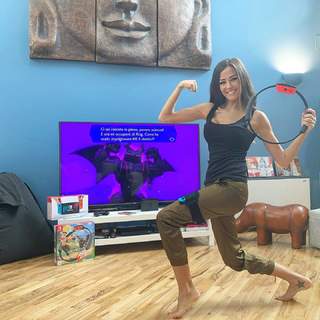 Giorgia Palmas feet photo thumbnail
