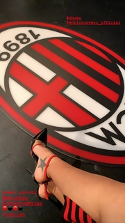 Giorgia Palmas feet photo thumbnail