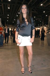 Giorgia Palmas feet photo thumbnail