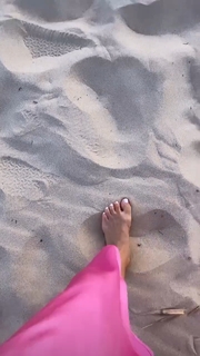 Giorgia Palmas feet photo thumbnail