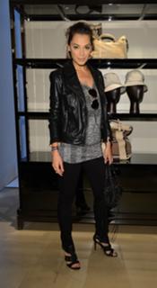 Giorgia Surina feet photo thumbnail