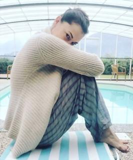 Giorgia Surina feet photo thumbnail