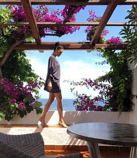 Giorgia Surina feet photo thumbnail