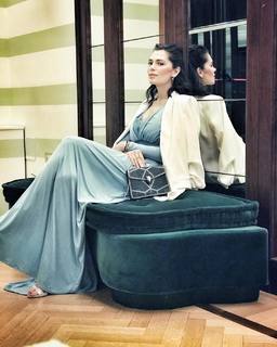 Giorgia Surina feet photo thumbnail