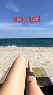 Giorgia Surina feet photo thumbnail