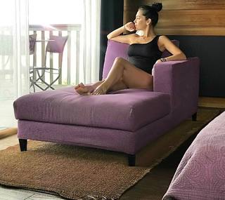 Giorgia Surina feet photo thumbnail