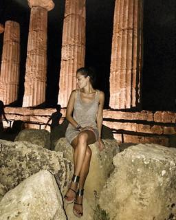 Giorgia Surina feet photo thumbnail