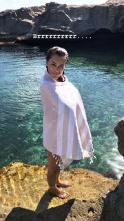 Giorgia Surina feet photo thumbnail