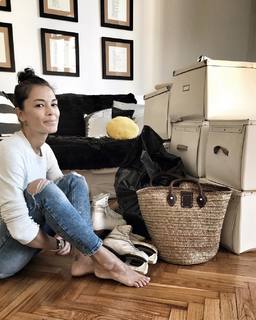 Giorgia Surina feet photo thumbnail