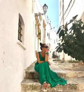 Giorgia Surina feet photo thumbnail