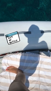 Giorgia Surina feet photo thumbnail