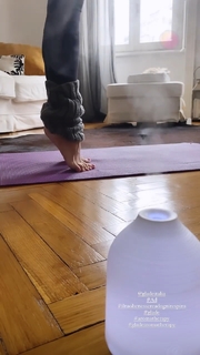 Giorgia Surina feet photo thumbnail