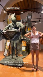 Giorgia Surina feet photo thumbnail