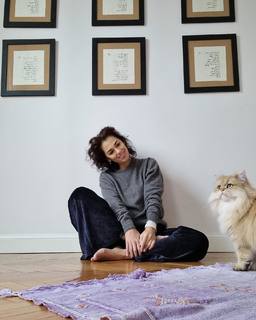 Giorgia Surina feet photo thumbnail