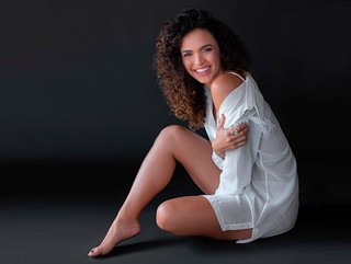 Giovana Cordeiro feet photo 11