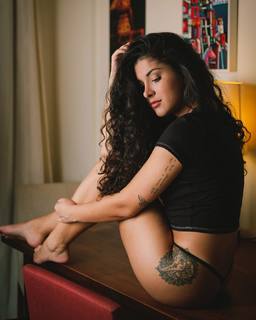 Giovana Fagundes feet photo 3